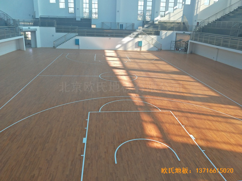 ���ϳ�Ϫ���W(xu��)У�@���^�\�ӵذ尲�b����5
